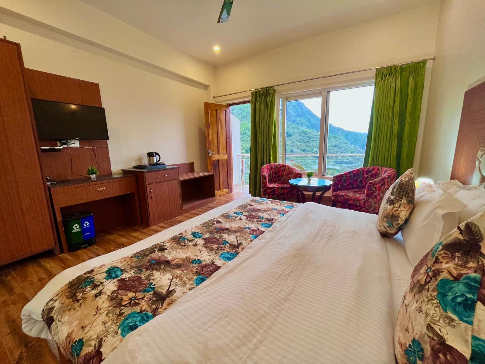 The Kempty Osasis - A Boutique Resort With Scenic Mountain View In Mussoorie Exteriör bild