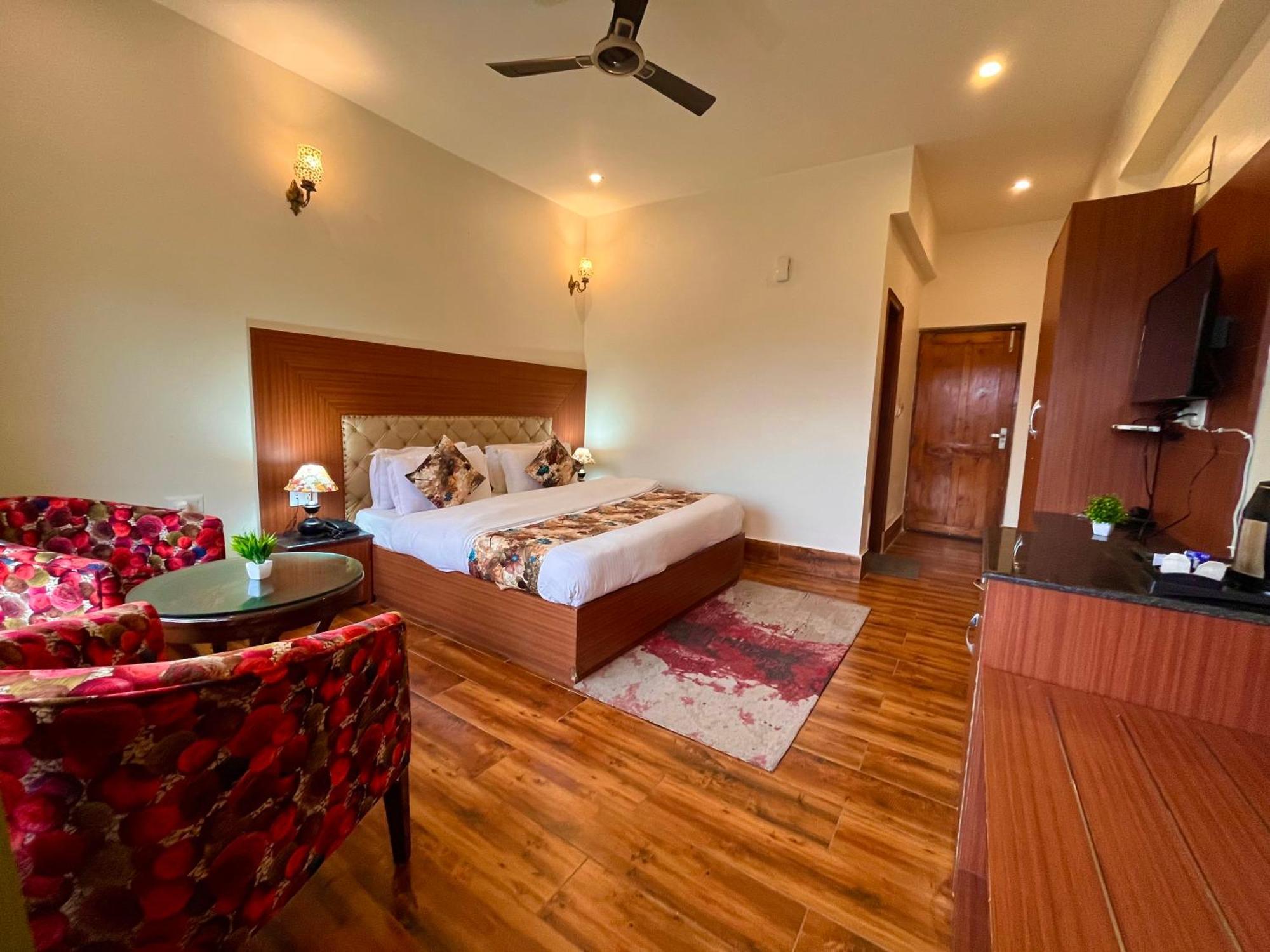 The Kempty Osasis - A Boutique Resort With Scenic Mountain View In Mussoorie Exteriör bild