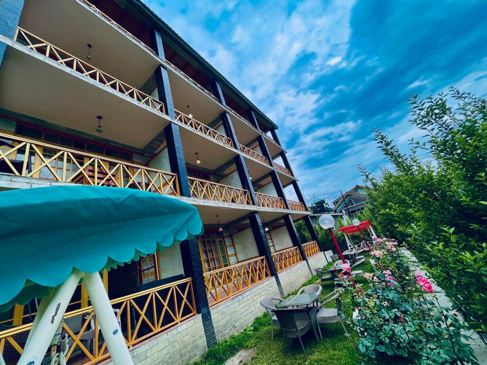 The Kempty Osasis - A Boutique Resort With Scenic Mountain View In Mussoorie Exteriör bild